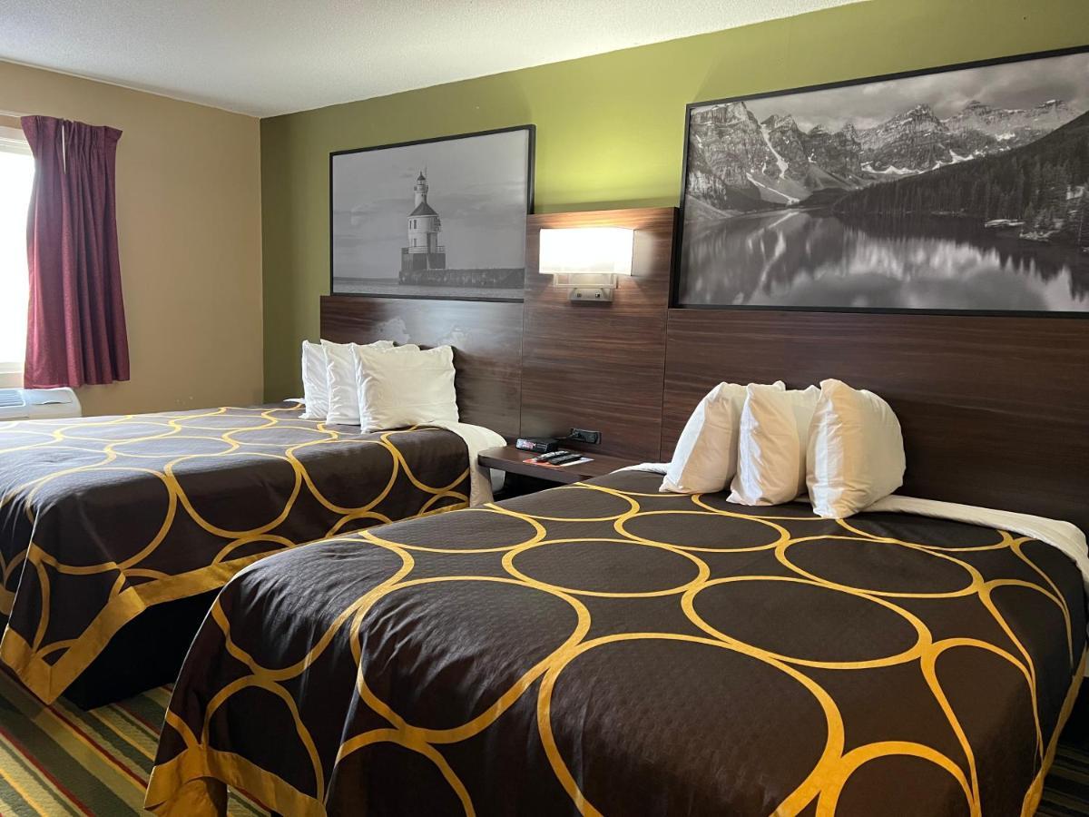 Hotel Super 8 By Wyndham Superior Wi Esterno foto
