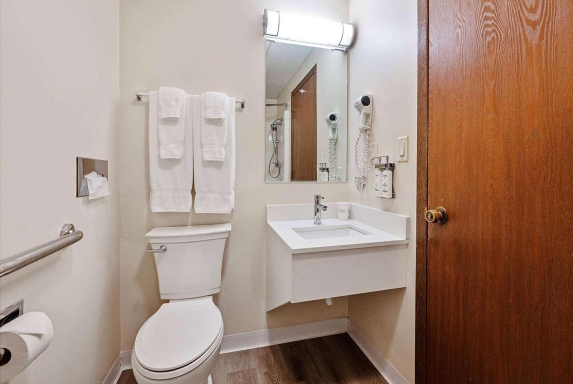 Hotel Super 8 By Wyndham Superior Wi Esterno foto